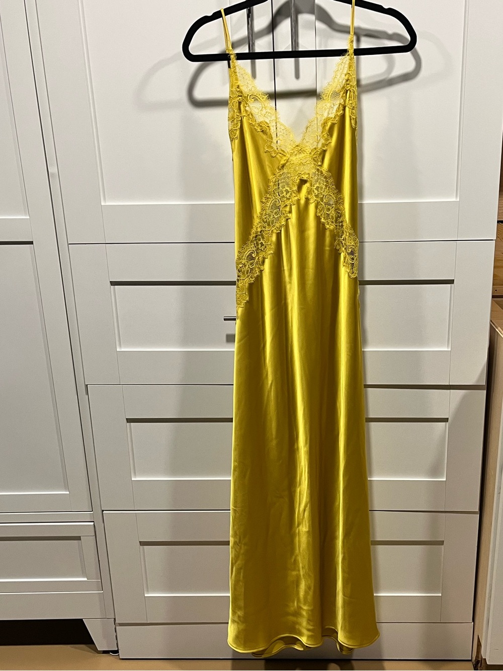 LAST CALL- dress to be donated
Zara Yellow Lace-Trim Satin Midi Dress NWOT - Picture 2 of 16